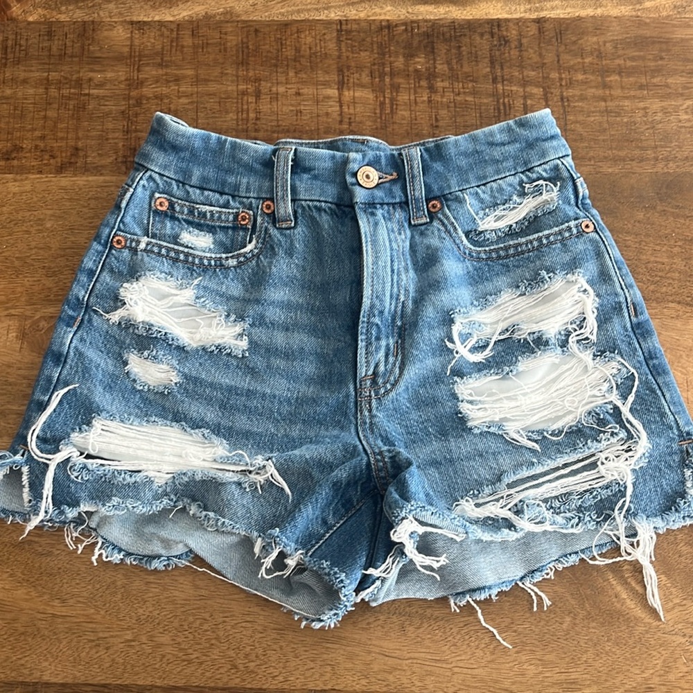 Ripped Jean shorts